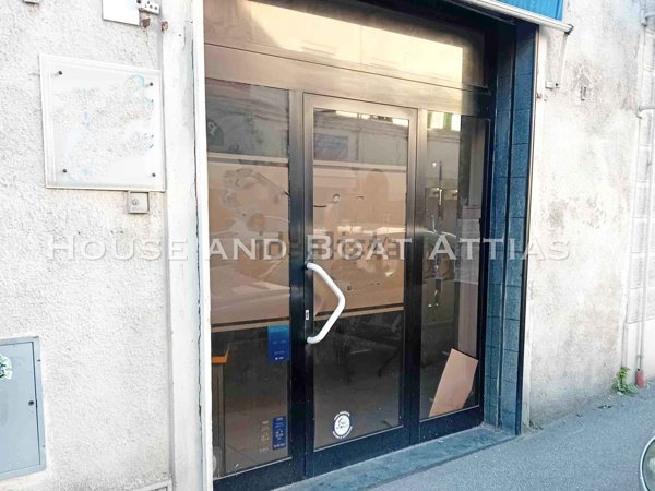 negozio in vendita a Livorno in zona Ardenza