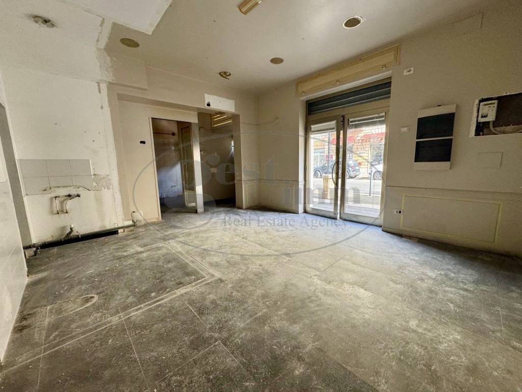 negozio in vendita a Livorno