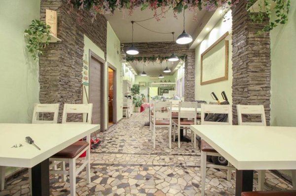 negozio in vendita a Livorno in zona Centro Città