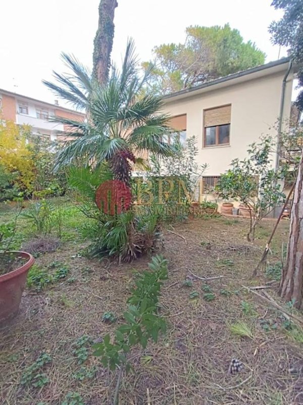 casa indipendente in vendita a Livorno in zona Antignano