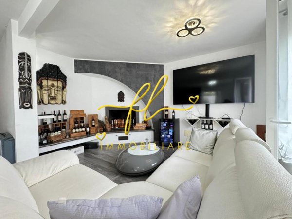 casa indipendente in vendita a Livorno in zona Ardenza