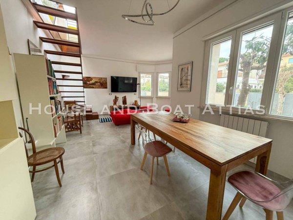 casa indipendente in vendita a Livorno in zona Centro Città