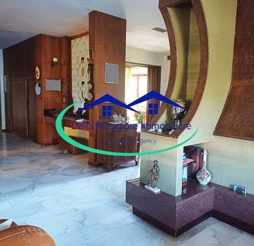 casa indipendente in vendita a Livorno in zona Montenero