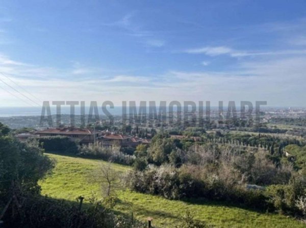 casa indipendente in vendita a Livorno in zona Quercianella