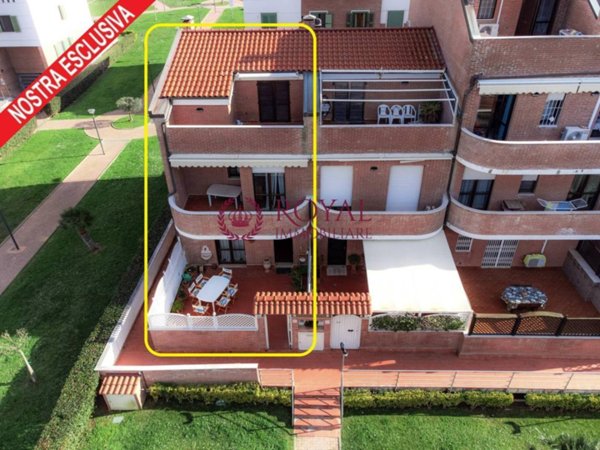 casa indipendente in vendita a Livorno in zona Limoncino