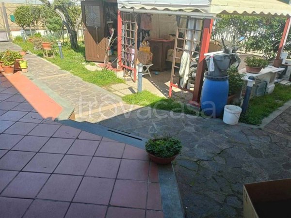 appartamento in vendita a Livorno in zona Montenero