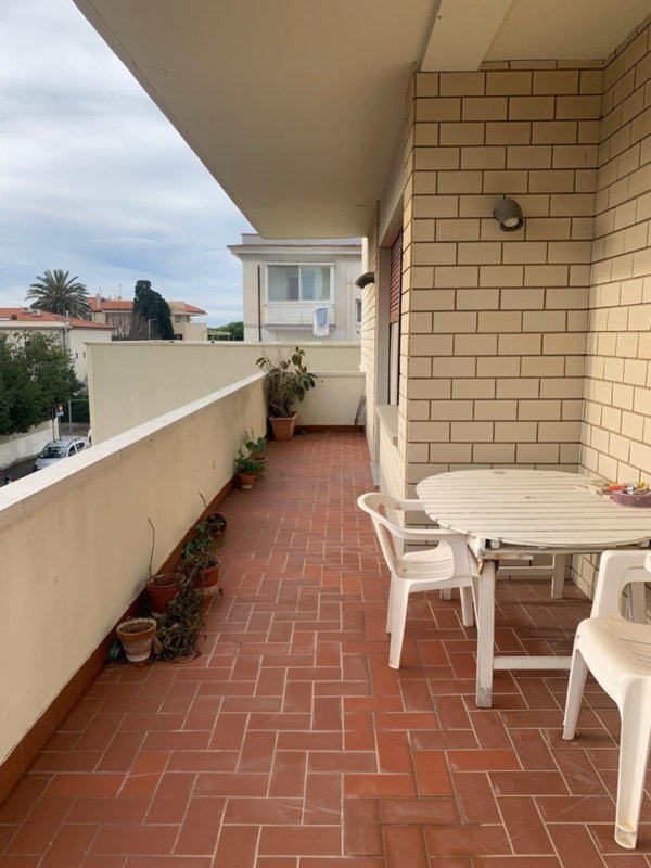 appartamento in vendita a Livorno in zona Ardenza