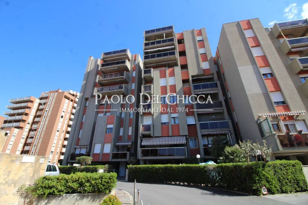 appartamento in vendita a Livorno in zona Lungomare