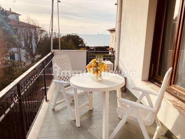 appartamento in vendita a Livorno in zona Antignano