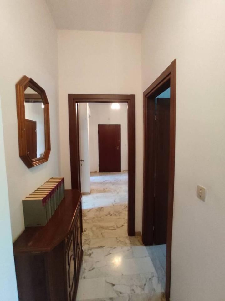 negozio in vendita a Livorno in zona Ardenza