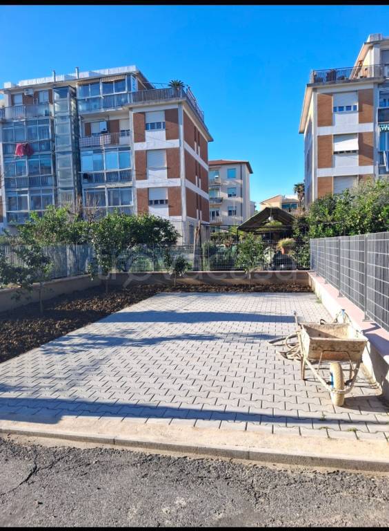 appartamento in vendita a Livorno in zona Ardenza