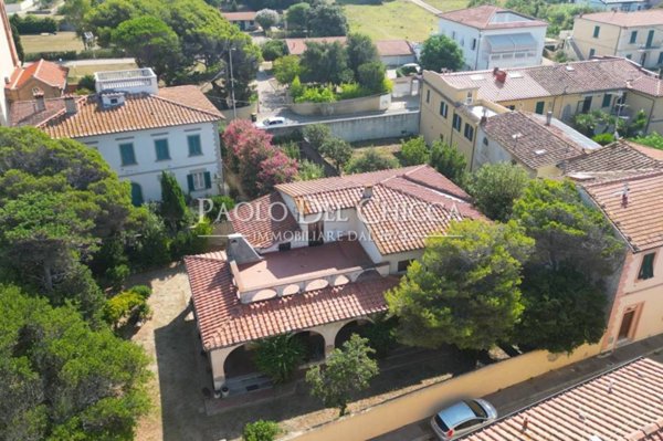 casa indipendente in vendita a Livorno in zona Antignano