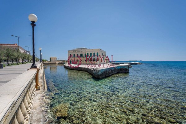 casa indipendente in vendita a Livorno in zona Antignano