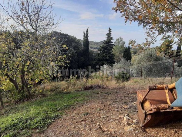 terreno agricolo in vendita a Livorno in zona Limoncino