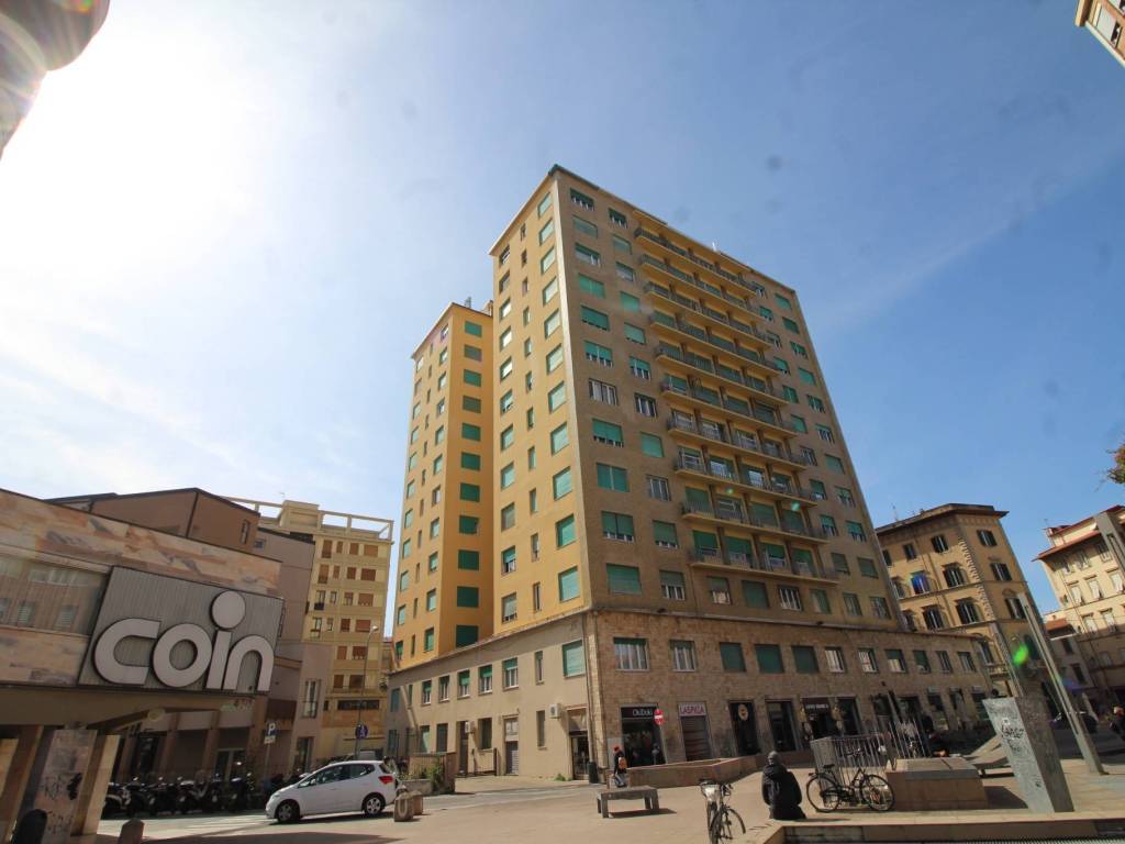 negozio in vendita a Livorno