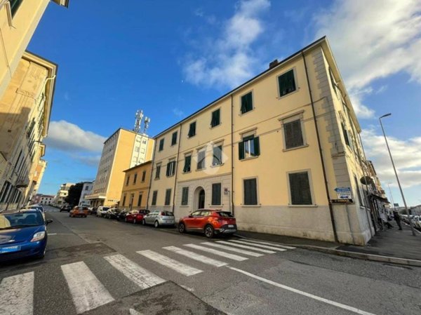 appartamento in vendita a Livorno in zona Stazione