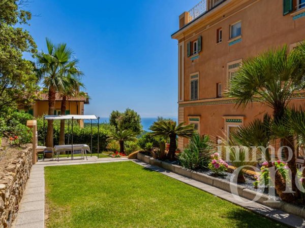appartamento in vendita a Livorno in zona Montenero