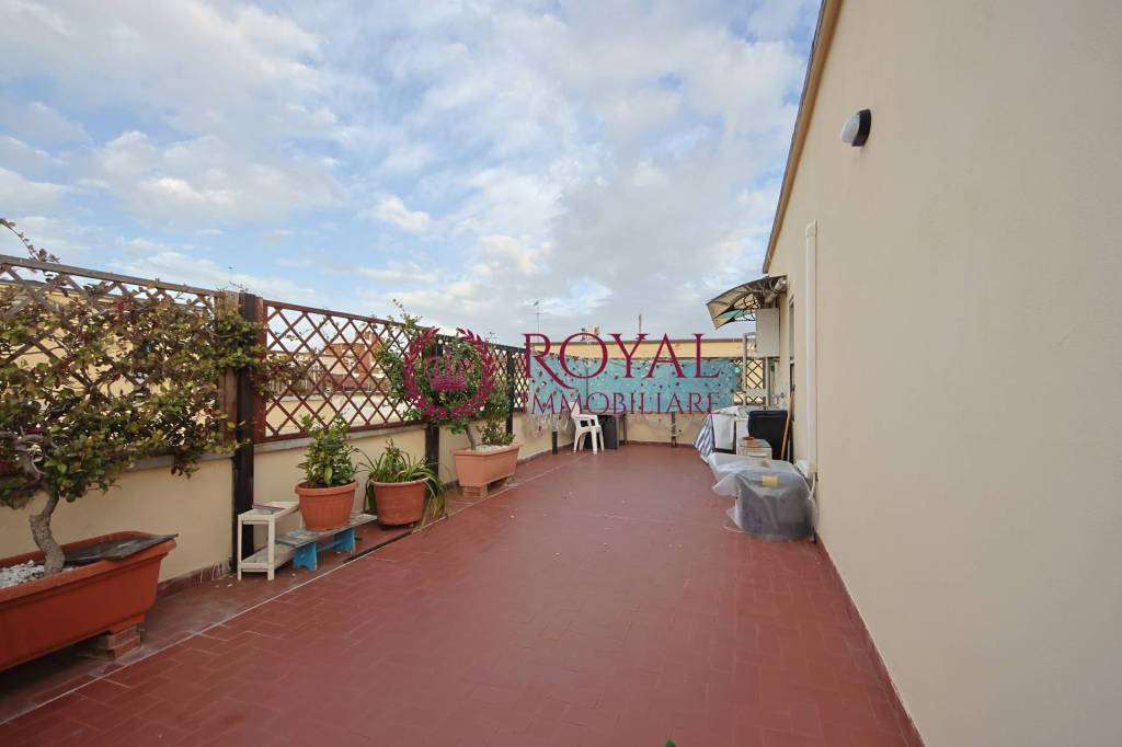 appartamento in vendita a Livorno in zona Stazione