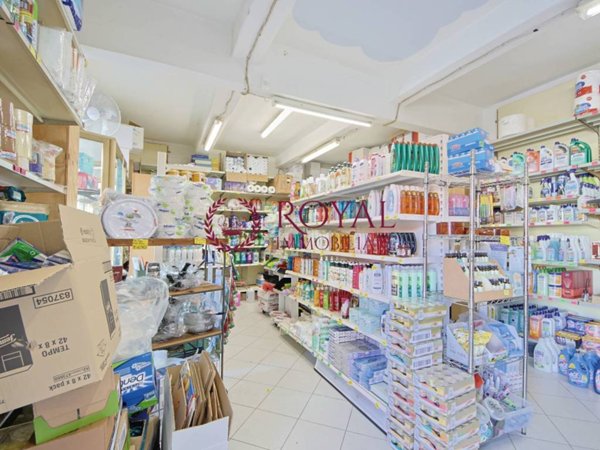 negozio in vendita a Livorno