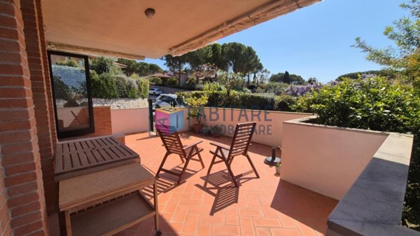 casa indipendente in vendita a Livorno in zona Limoncino