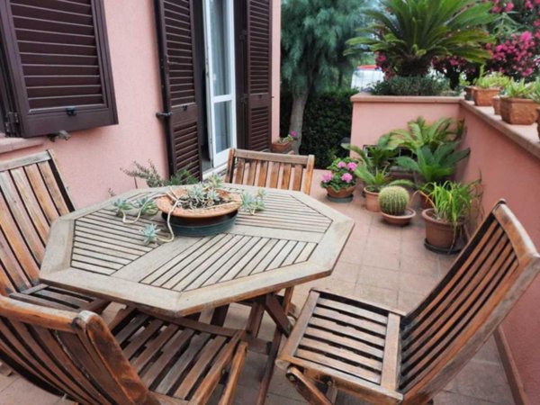 casa indipendente in vendita a Livorno in zona Montenero