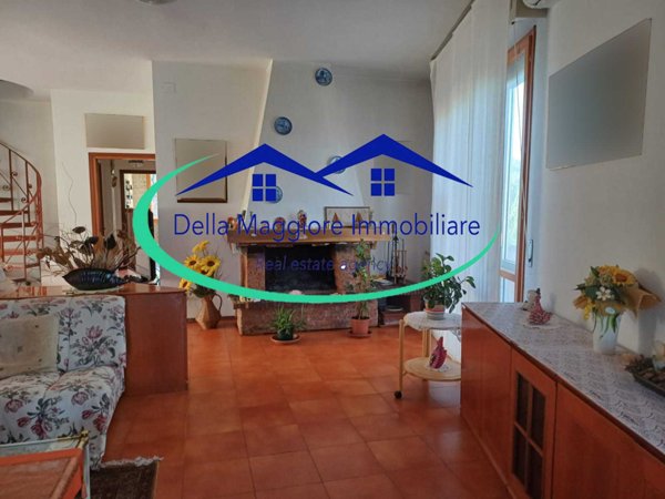 casa indipendente in vendita a Livorno in zona Castellaccio