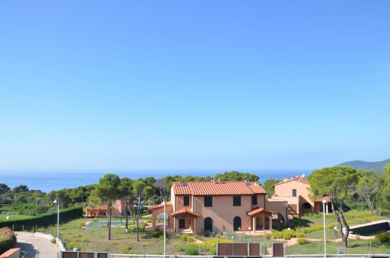 casa indipendente in vendita a Livorno in zona Quercianella