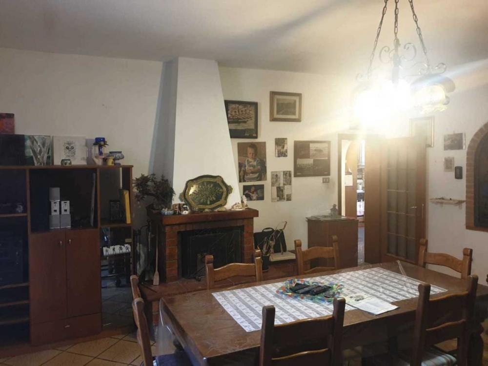 appartamento in vendita a Livorno in zona Antignano