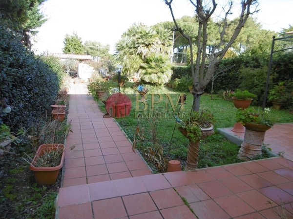 casa indipendente in vendita a Livorno