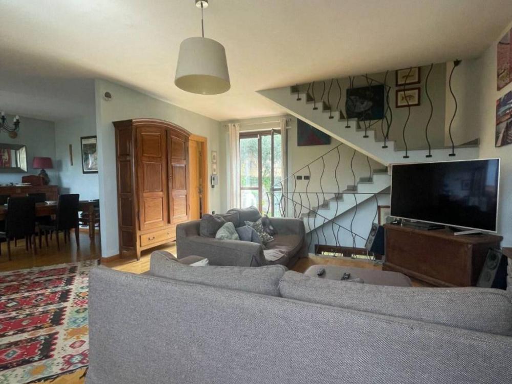 casa indipendente in vendita a Livorno in zona Montenero
