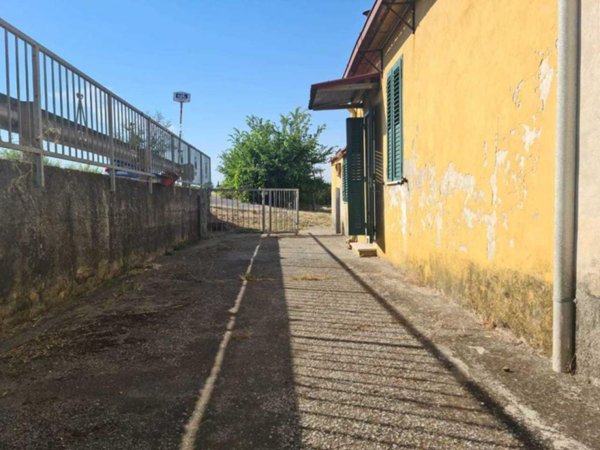 casa indipendente in vendita a Livorno