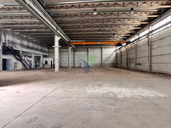 locale di sgombero in vendita a Livorno