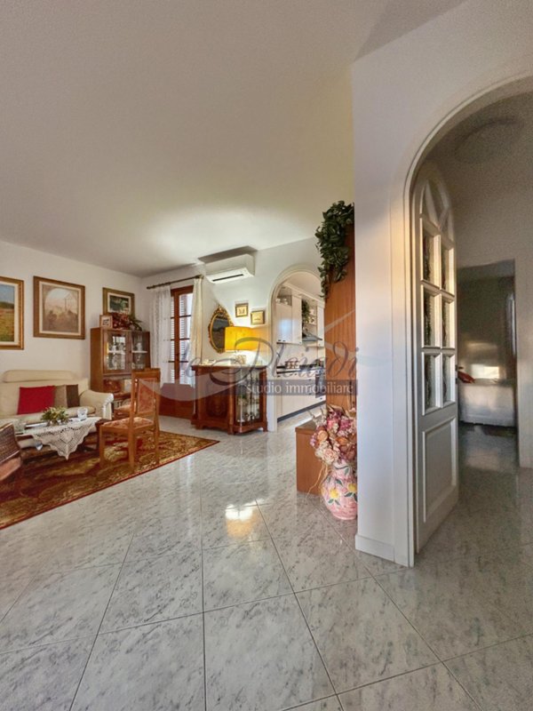casa indipendente in vendita a Livorno in zona Montenero