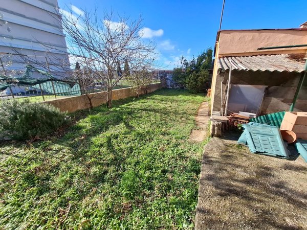appartamento in vendita a Livorno in zona La Leccia