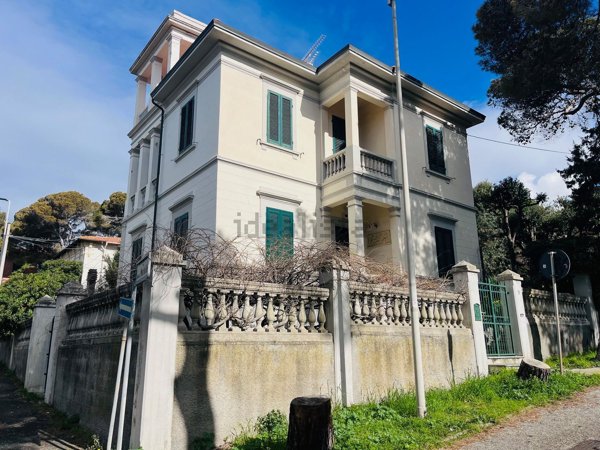appartamento in vendita a Livorno in zona Quercianella