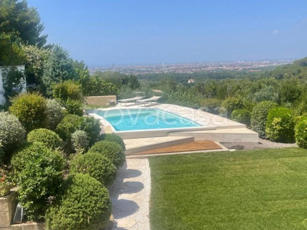 casa indipendente in vendita a Livorno in zona Limoncino
