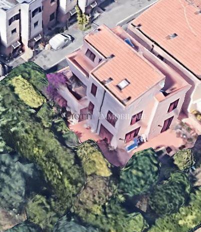 casa indipendente in vendita a Livorno in zona Stillo