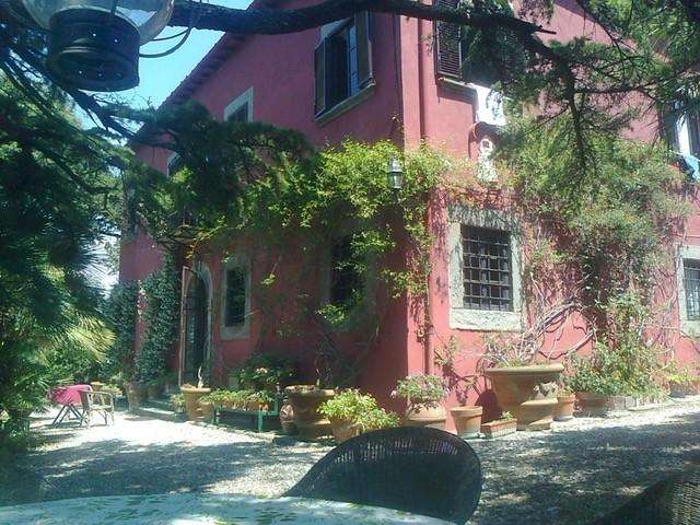 casa indipendente in vendita a Livorno in zona Castellaccio