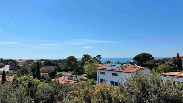 casa indipendente in vendita a Livorno in zona Quercianella