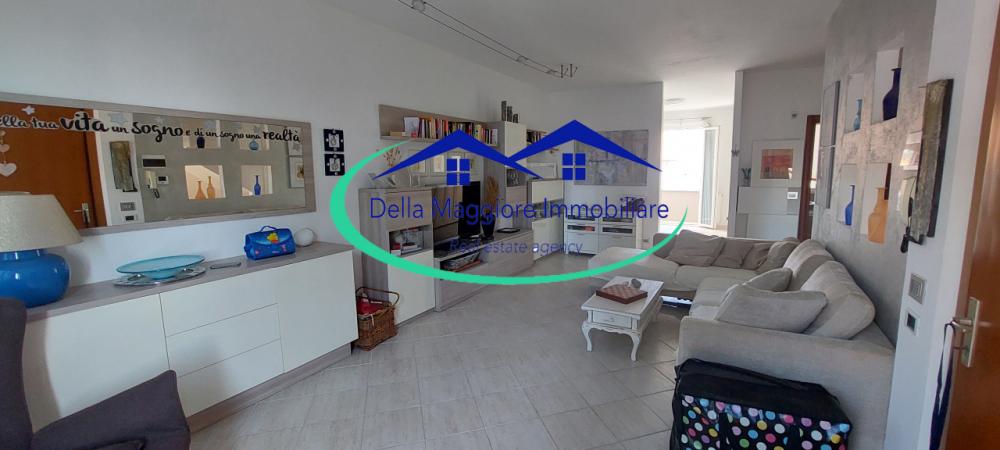 casa indipendente in vendita a Livorno in zona Montenero