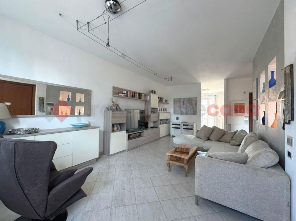 casa indipendente in vendita a Livorno in zona Montenero
