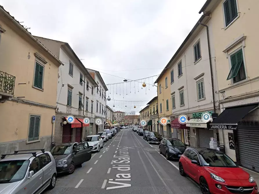 negozio in vendita a Livorno in zona Stazione