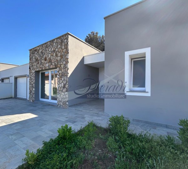 casa indipendente in vendita a Livorno in zona Antignano