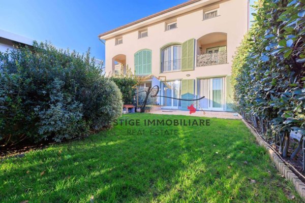 casa indipendente in vendita a Livorno in zona Stazione