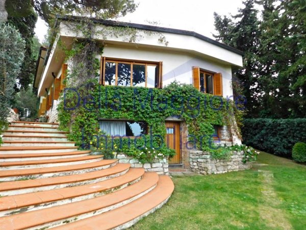 casa indipendente in vendita a Livorno in zona Montenero