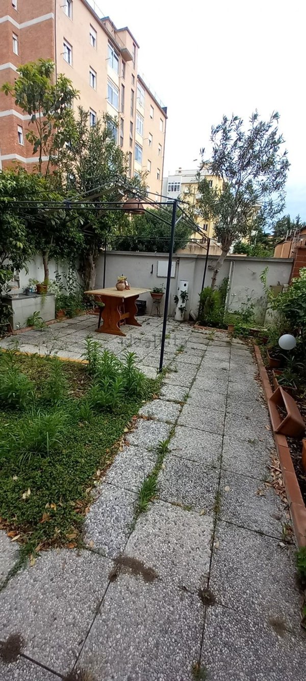 appartamento in vendita a Livorno in zona Stazione