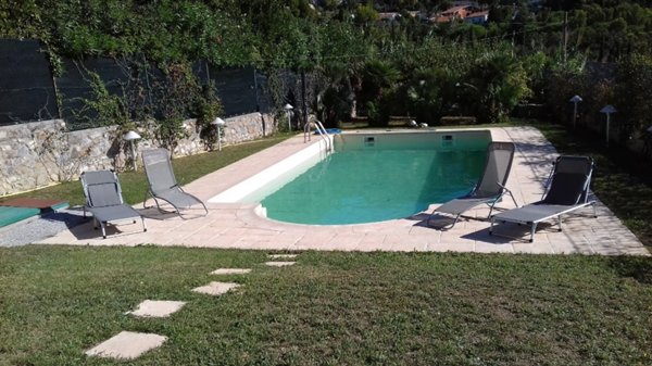 casa indipendente in vendita a Livorno in zona Castellaccio