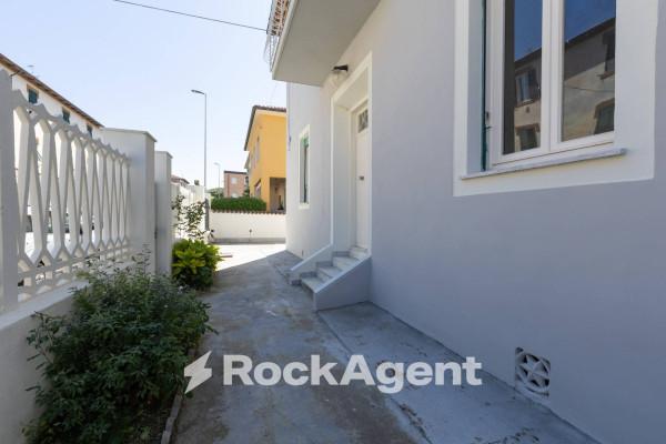 casa indipendente in vendita a Livorno in zona Stillo