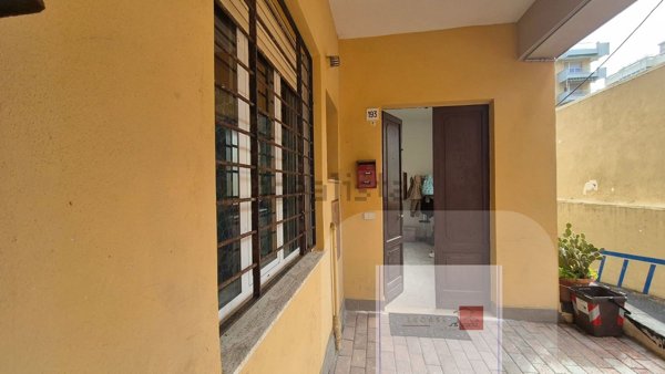 appartamento in vendita a Livorno in zona Lungomare