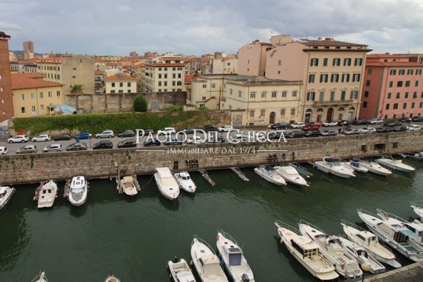 appartamento in vendita a Livorno in zona Lungomare
